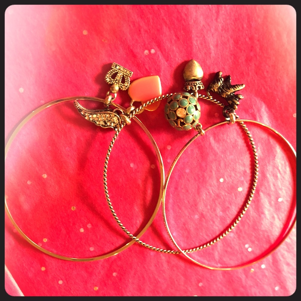 Cute Juicy Couture bangle